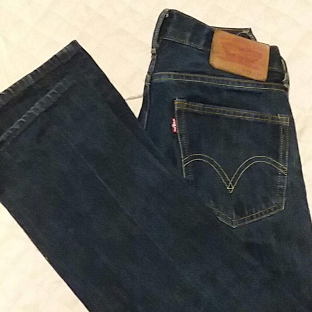Levis Hesher Cut 501's